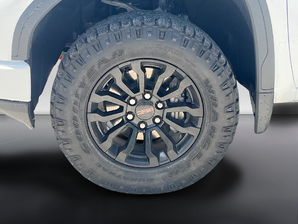 2023 GMC Sierra 1500 photo 33 of 35
