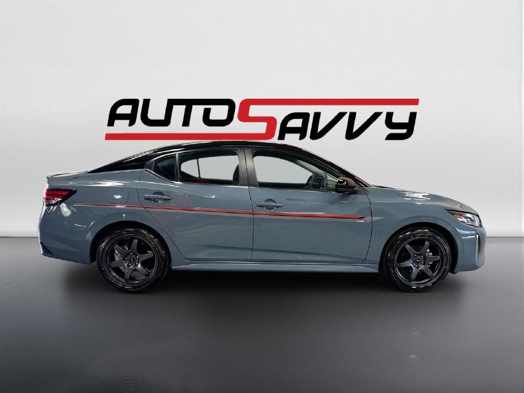 Used 2025 Super Black Nissan SR image 8
