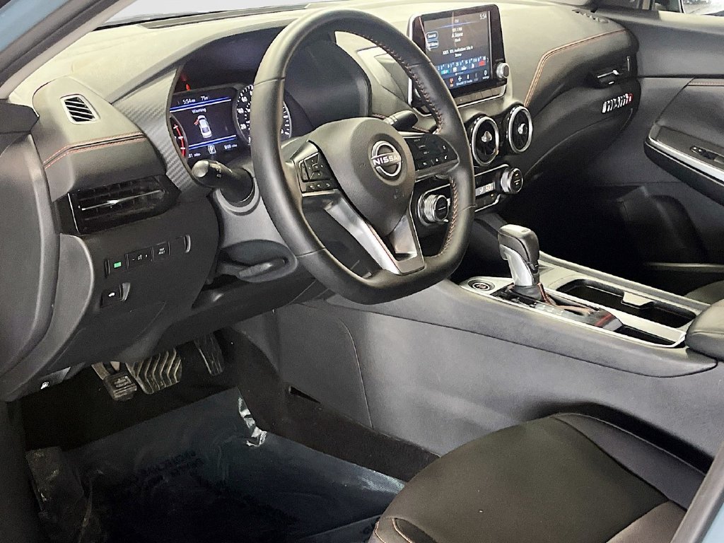 Used 2025 Super Black Nissan SR image 9