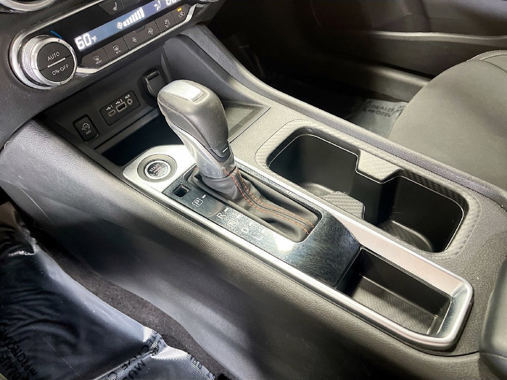 Used 2025 Super Black Nissan SR image 16