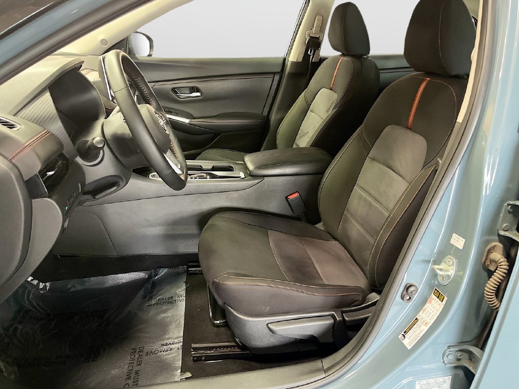 Used 2025 Super Black Nissan SR image 20