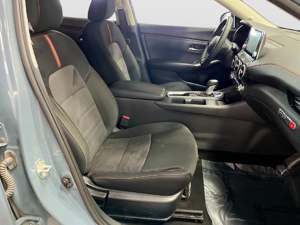 Used 2025 Super Black Nissan SR image 26