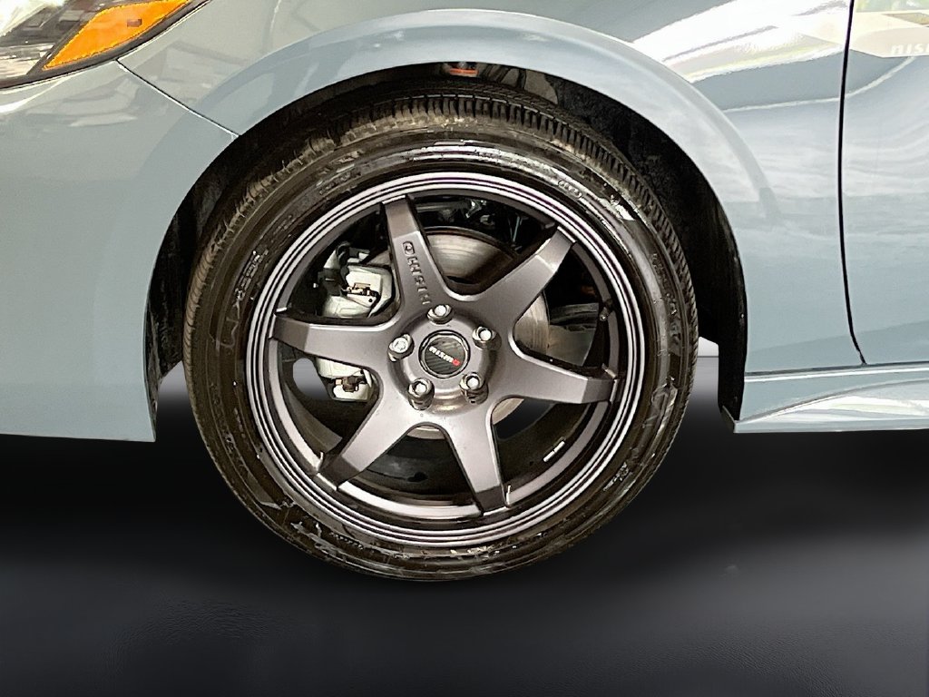 Used 2025 Super Black Nissan SR image 29