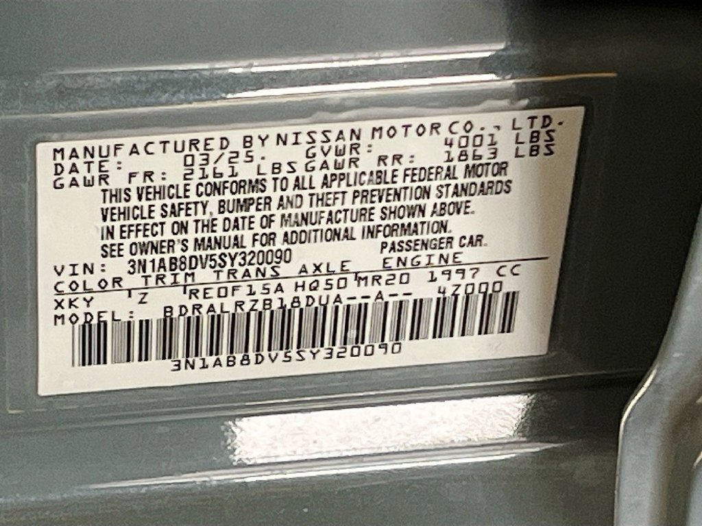 Used 2025 Super Black Nissan SR image 30