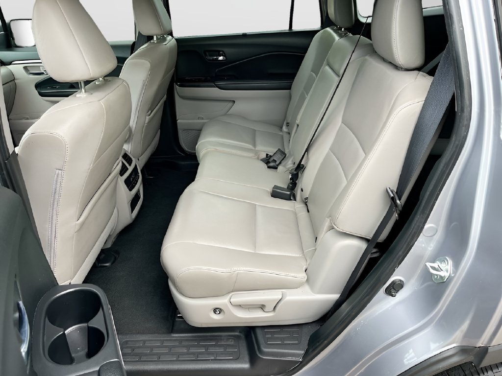 2022 Honda Pilot photo 24 of 33