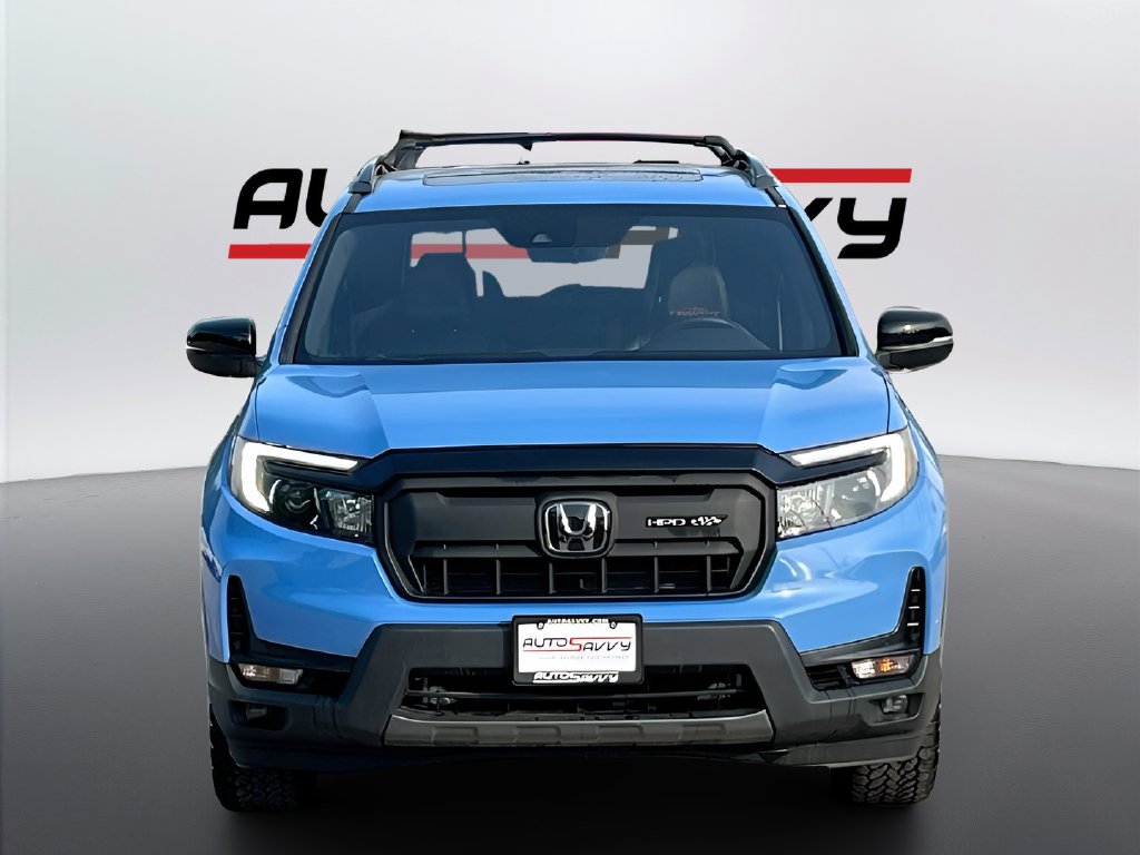 2025 Honda Passport photo 2 of 32