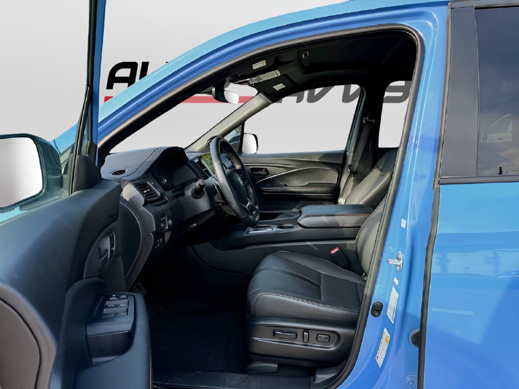 2025 Honda Passport photo 20 of 32