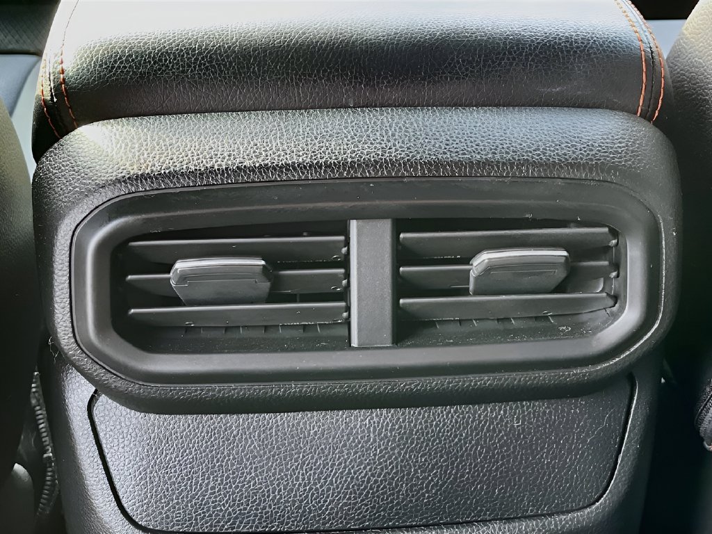 2025 Honda Passport photo 25 of 32