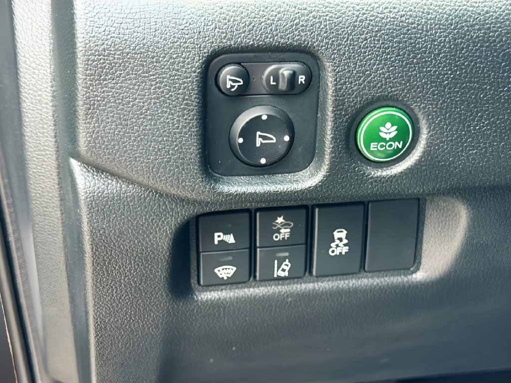 2023 Honda Passport photo 10 of 33