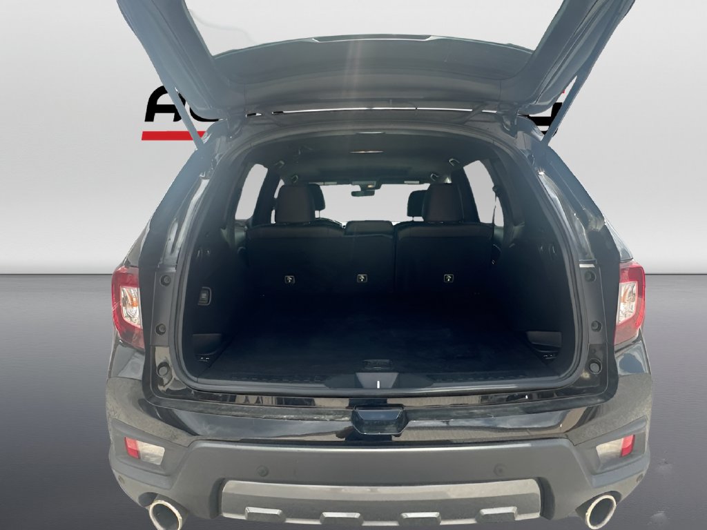 2023 Honda Passport photo 27 of 33