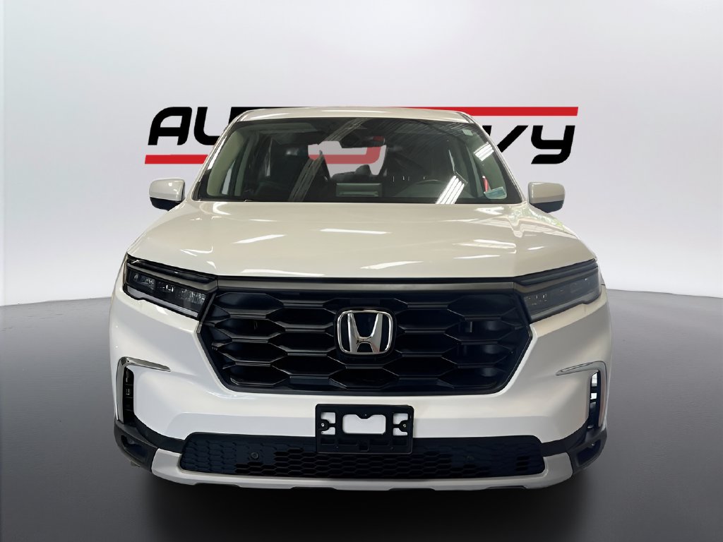 Used 2025 Platinum White Pearl Honda EX-L image 2