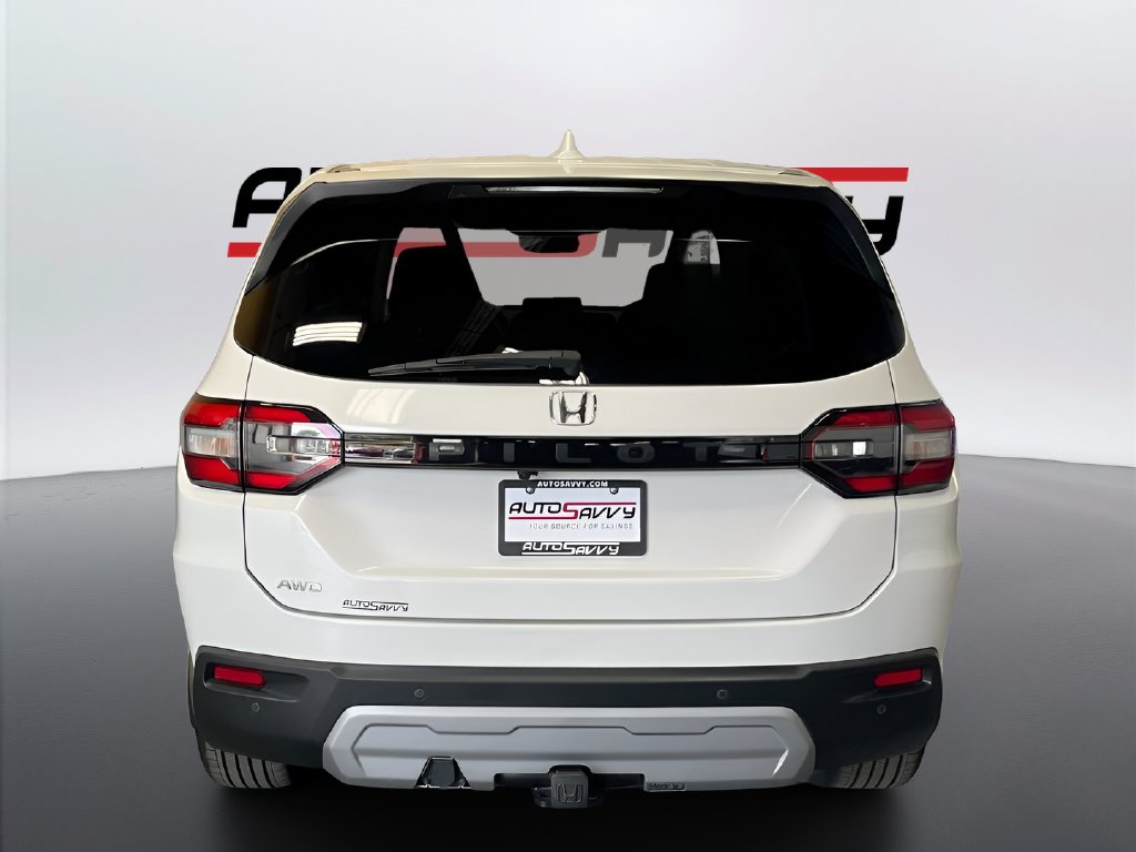 Used 2025 Platinum White Pearl Honda EX-L image 6