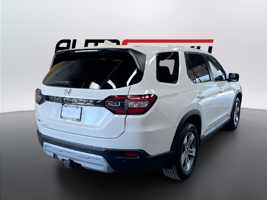 Used 2025 Platinum White Pearl Honda EX-L image 7