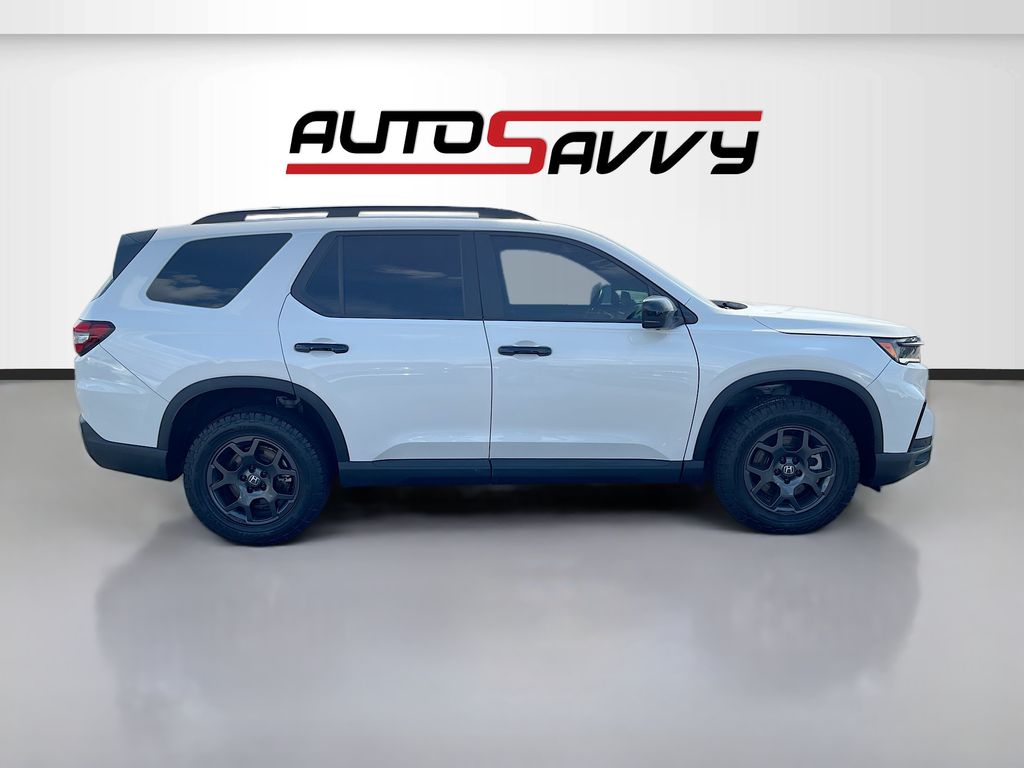 2025 Honda Pilot photo 8 of 34