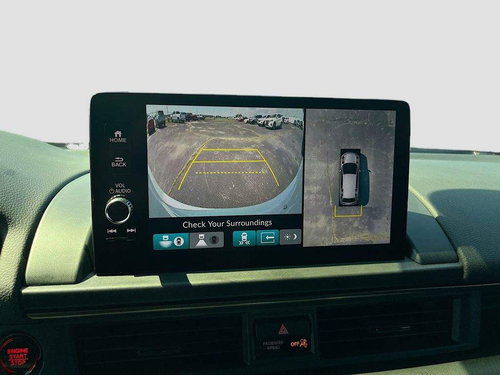 2025 Honda Pilot photo 13 of 34