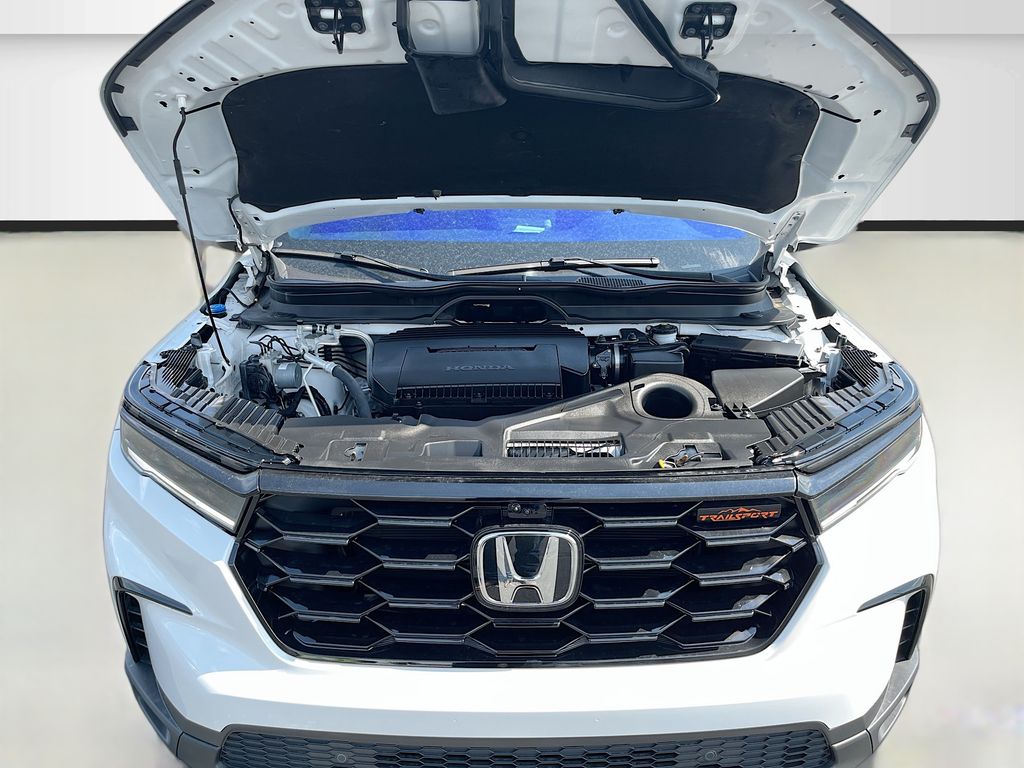 2025 Honda Pilot photo 32 of 34