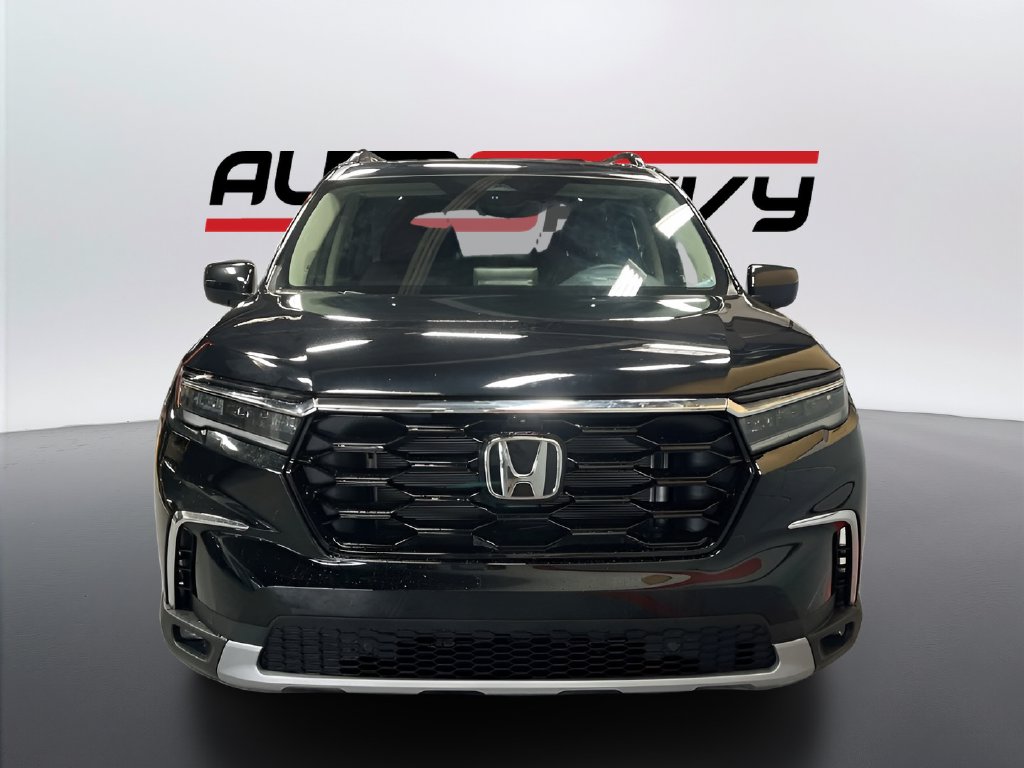 Used 2023 Crystal Black Pearl Honda Elite image 2