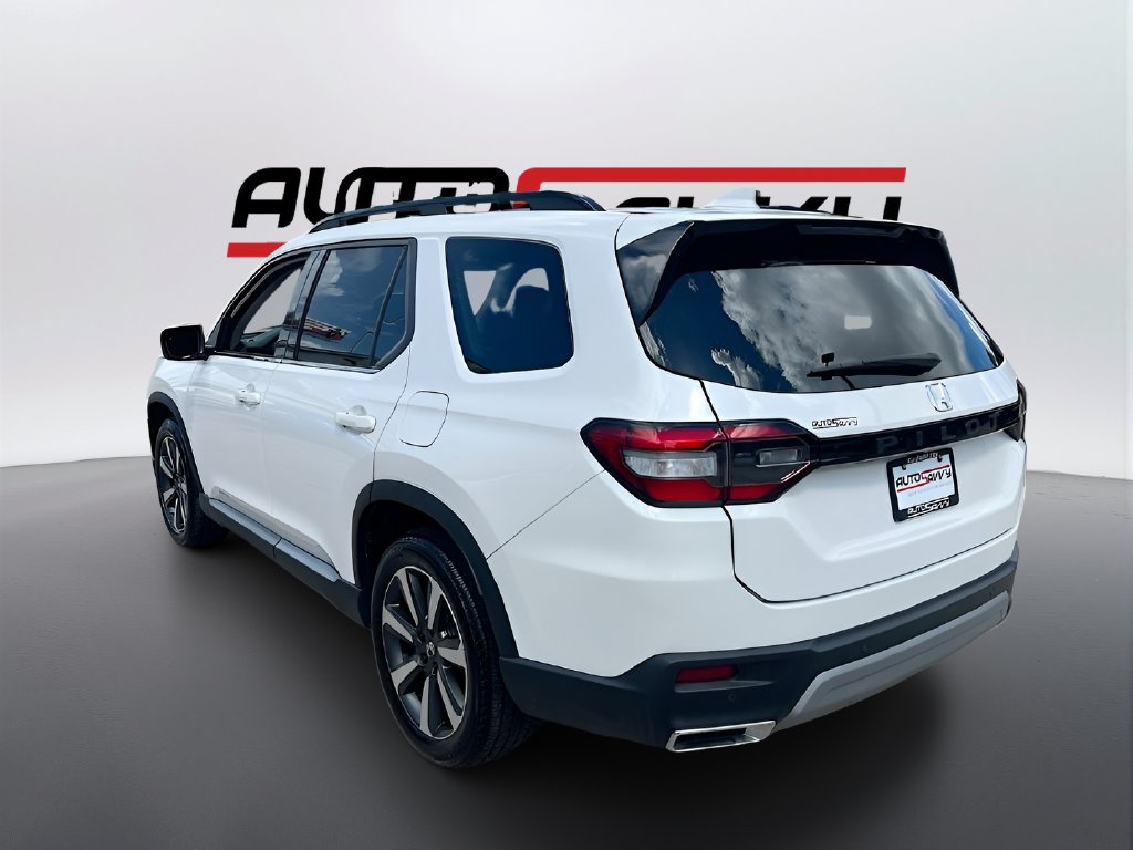 2024 Honda Pilot photo 5 of 35
