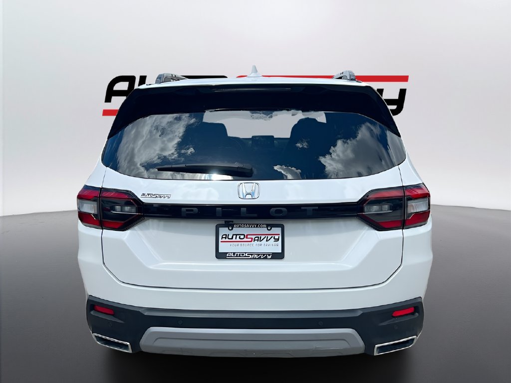 2024 Honda Pilot photo 6 of 35
