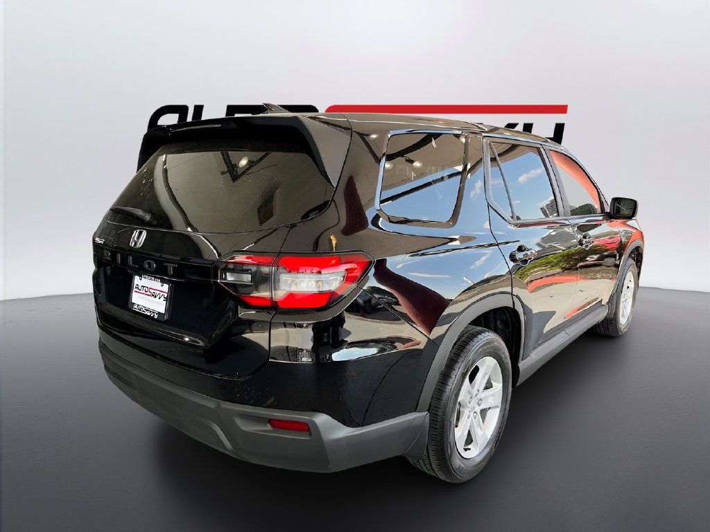 2023 Honda Pilot photo 7 of 30