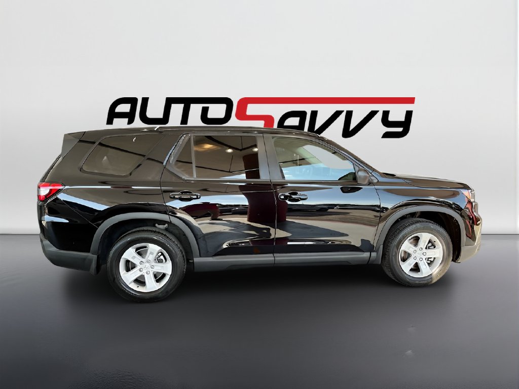 2023 Honda Pilot photo 8 of 30