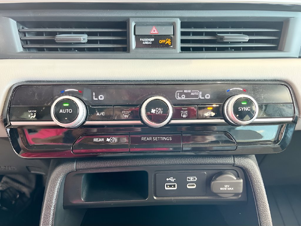 2023 Honda Pilot photo 15 of 30