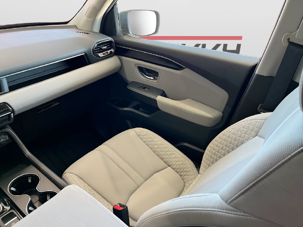2023 Honda Pilot photo 21 of 30