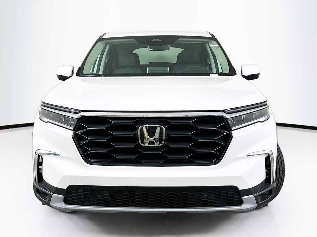 2025 Honda Pilot photo 5 of 27
