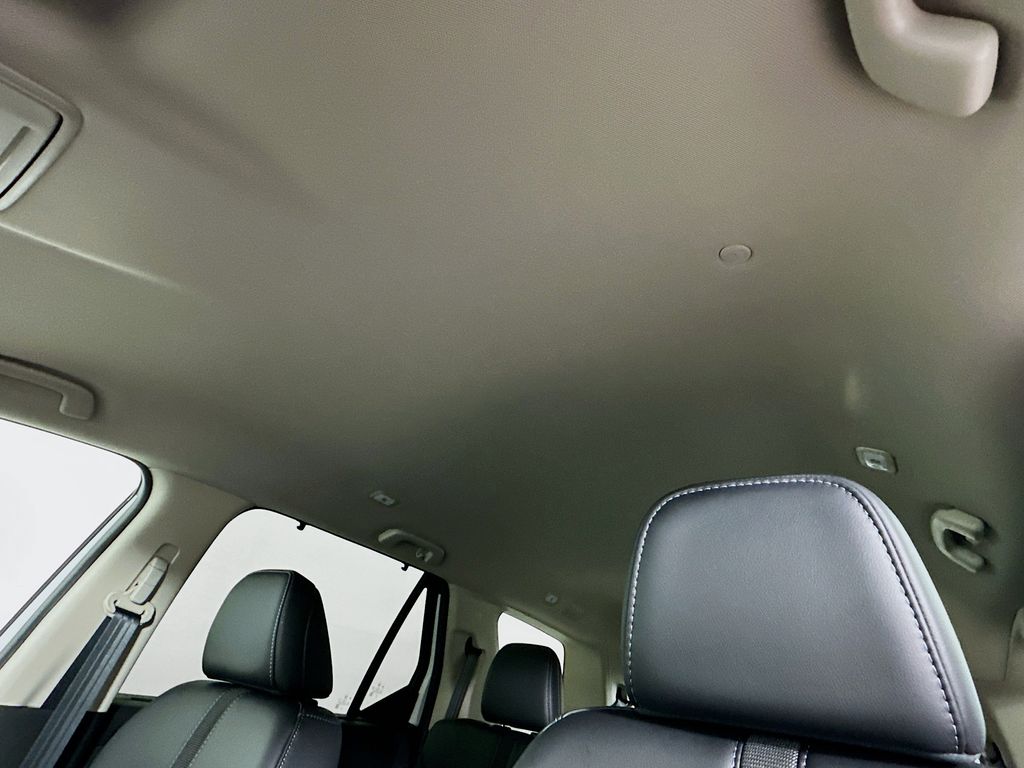 2025 Honda Pilot photo 11 of 27