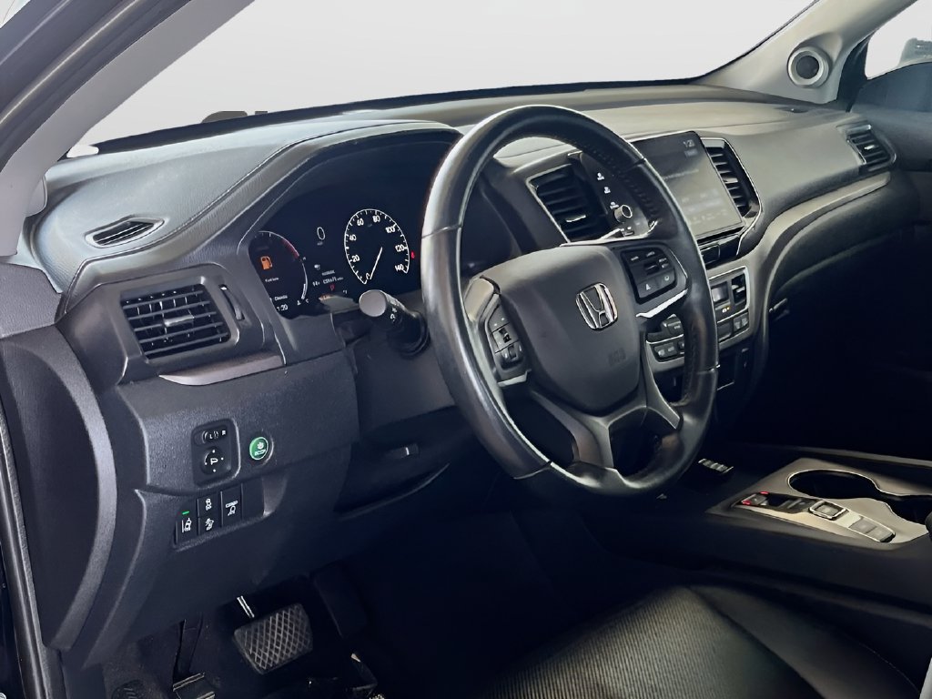 2025 Honda Ridgeline photo 9 of 32