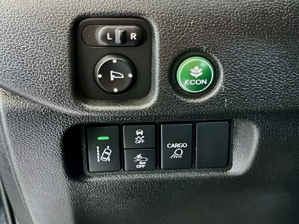 2025 Honda Ridgeline photo 10 of 32