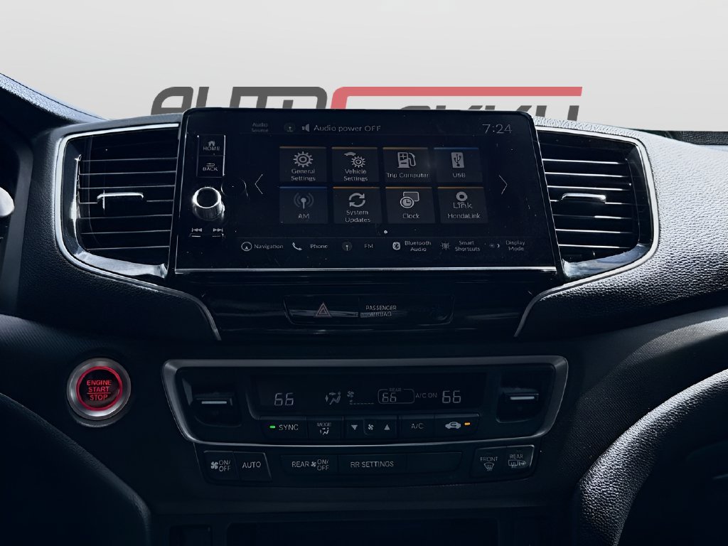 2025 Honda Ridgeline photo 16 of 33