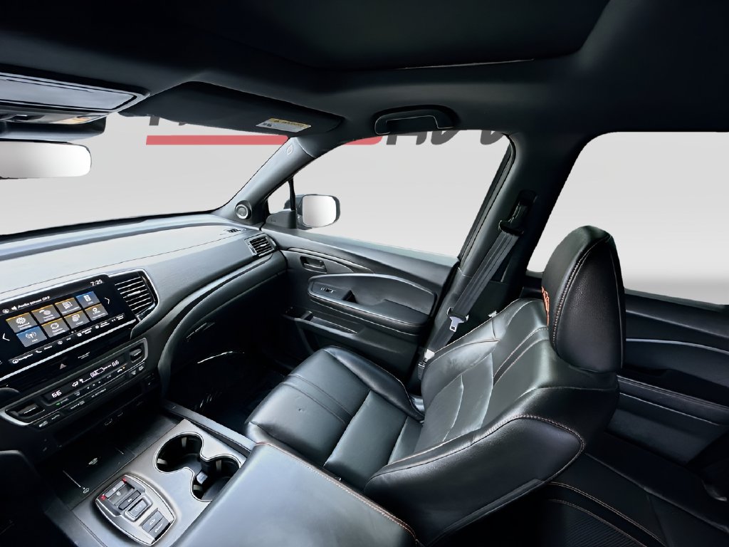 2025 Honda Ridgeline photo 24 of 33