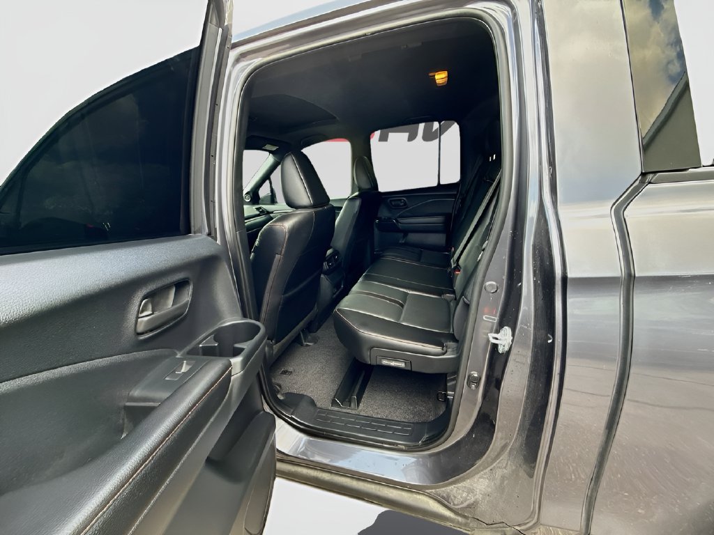 2025 Honda Ridgeline photo 25 of 33