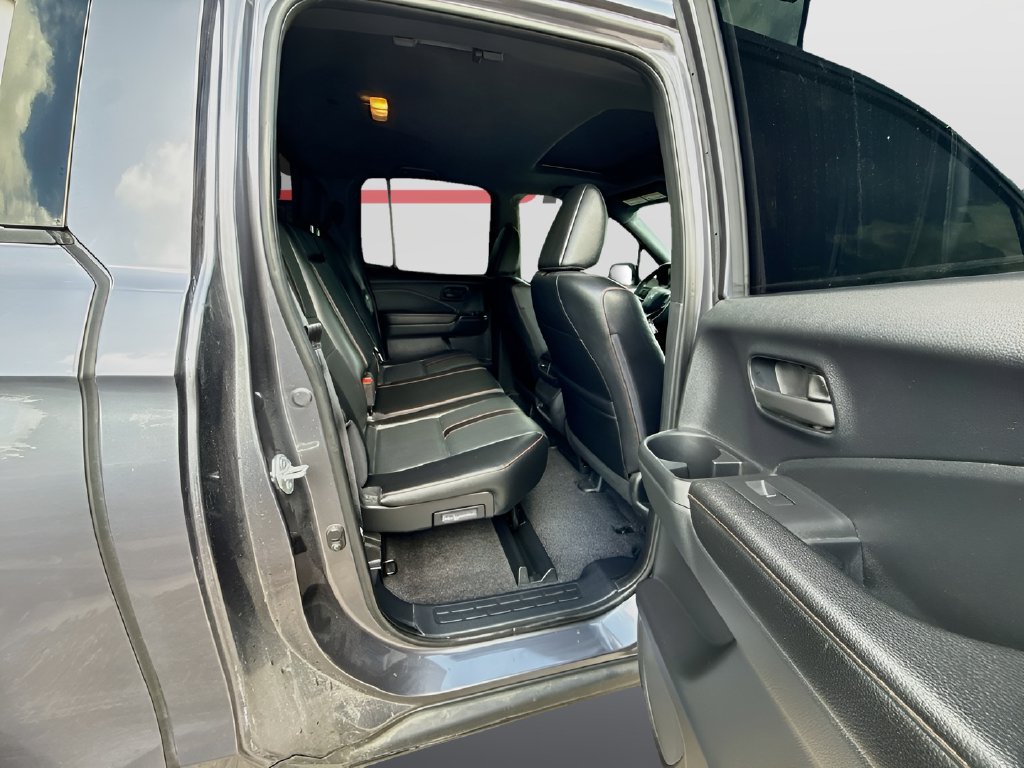 2025 Honda Ridgeline photo 28 of 33