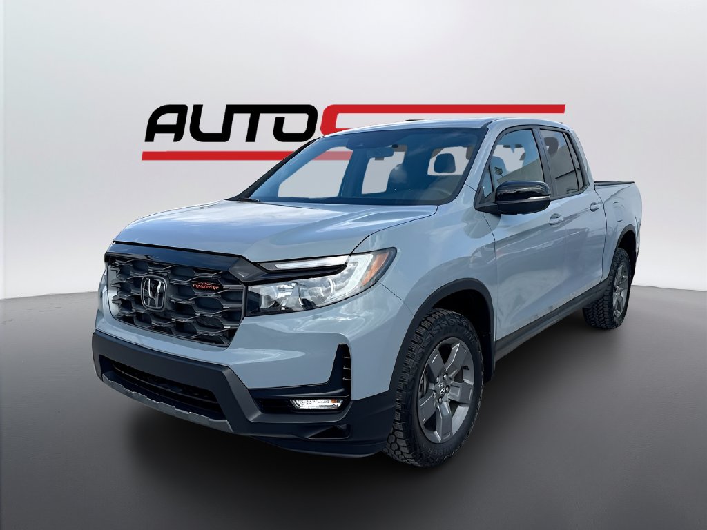 2025 Honda Ridgeline photo 3 of 32