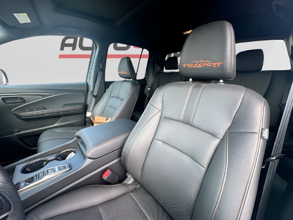 2025 Honda Ridgeline photo 19 of 32