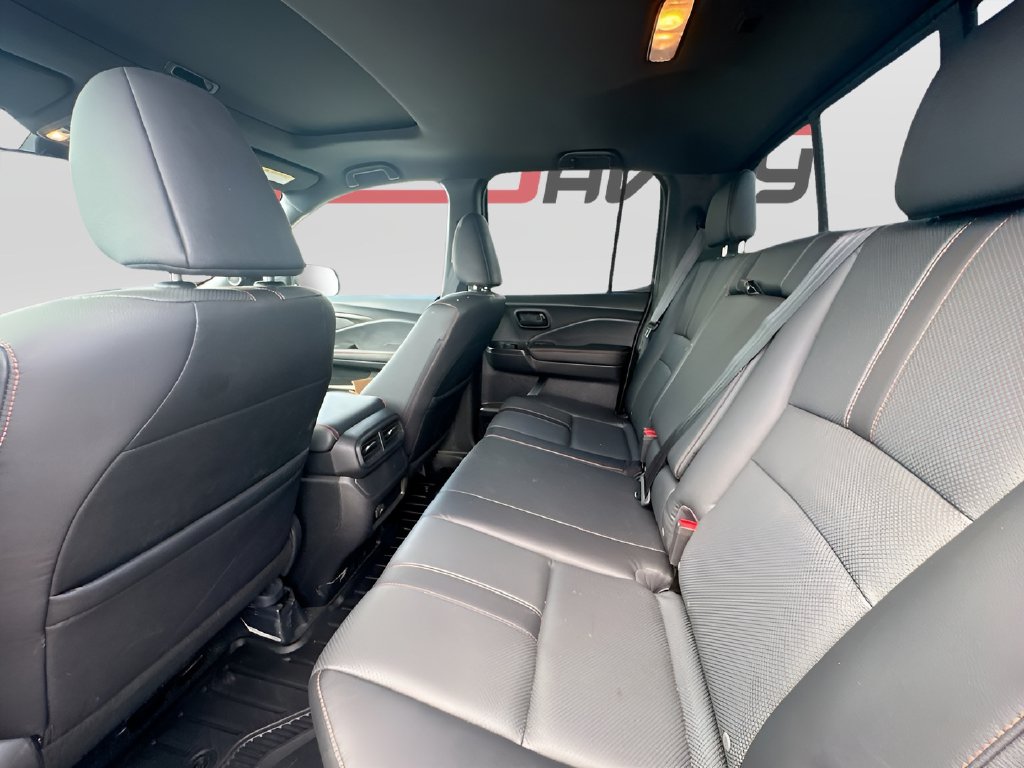 2025 Honda Ridgeline photo 25 of 32