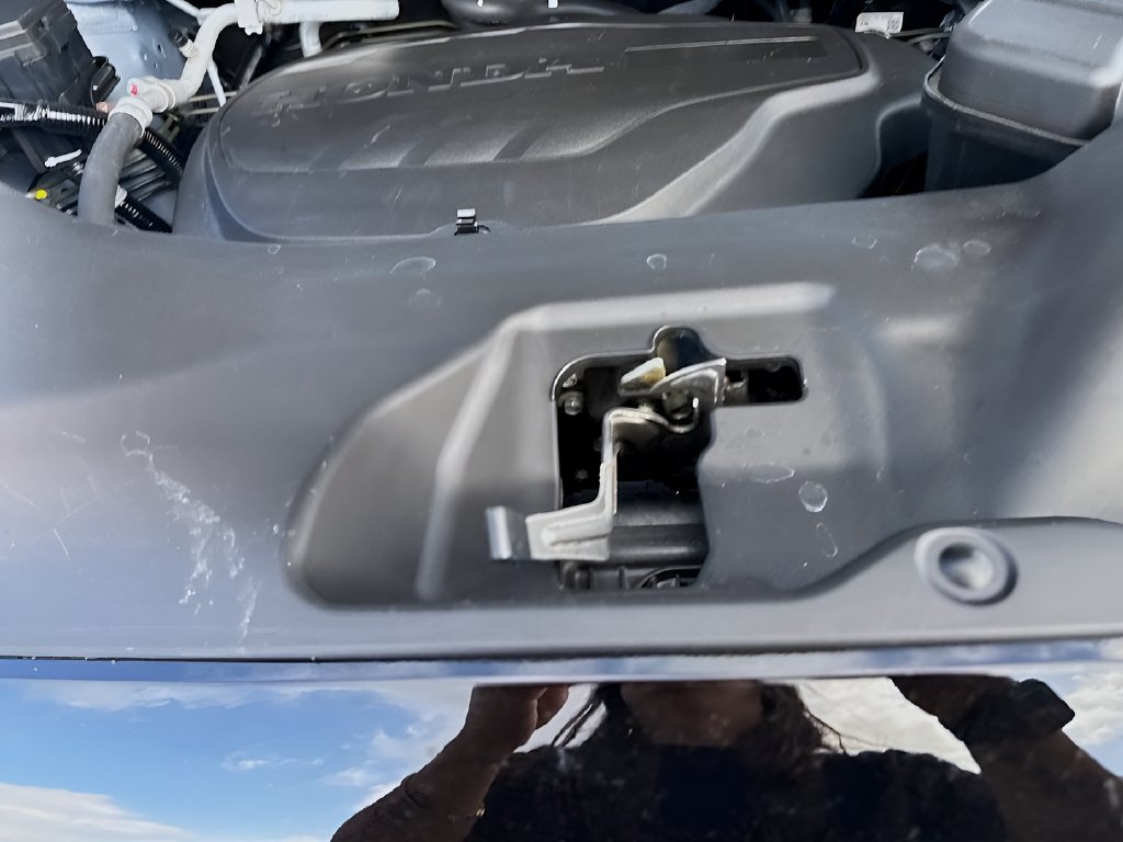 2025 Honda Ridgeline photo 30 of 32