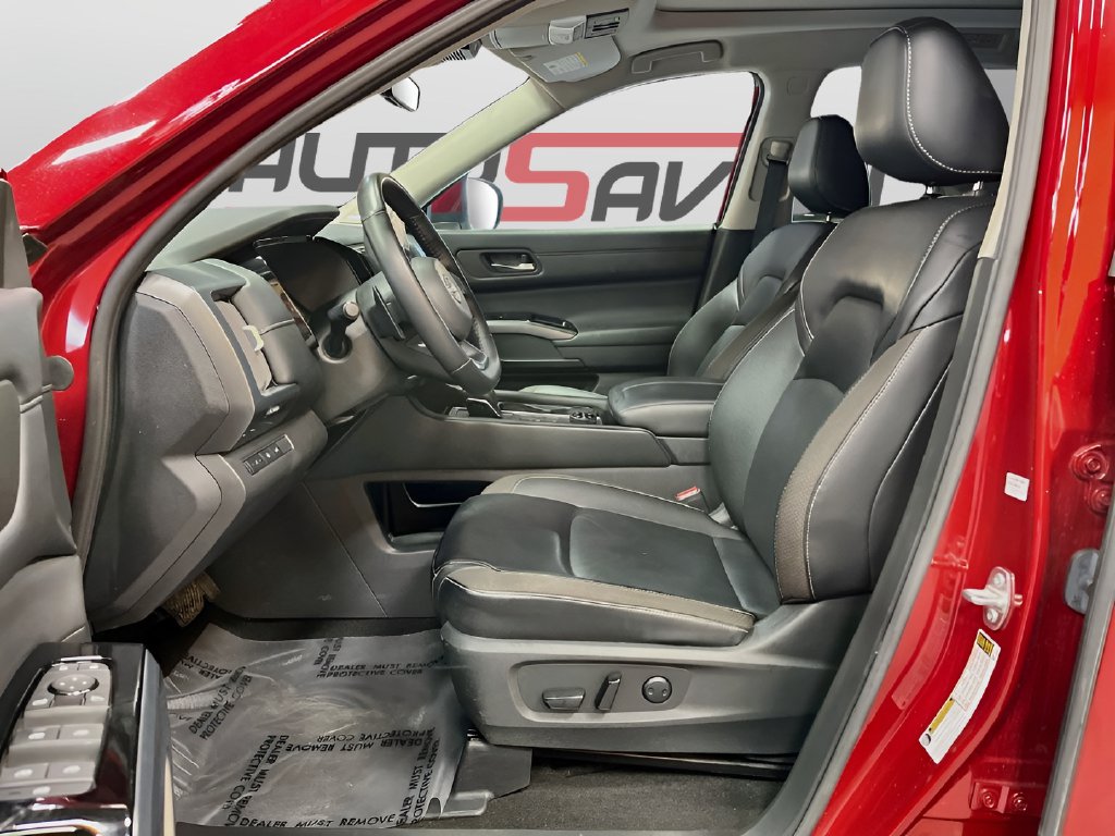 Used 2024 Scarlet Ember Tintcoat Nissan SL image 22