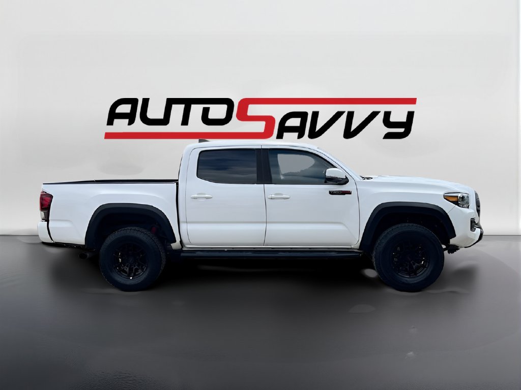 2020 Toyota Tacoma photo 8 of 33