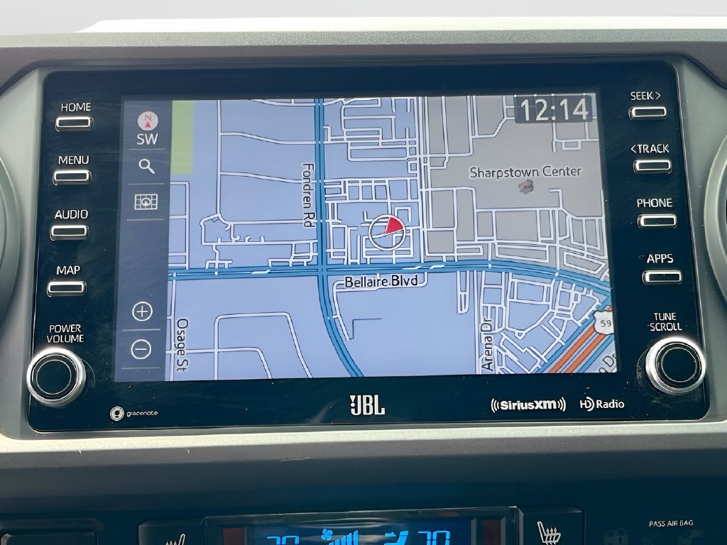2020 Toyota Tacoma photo 13 of 33