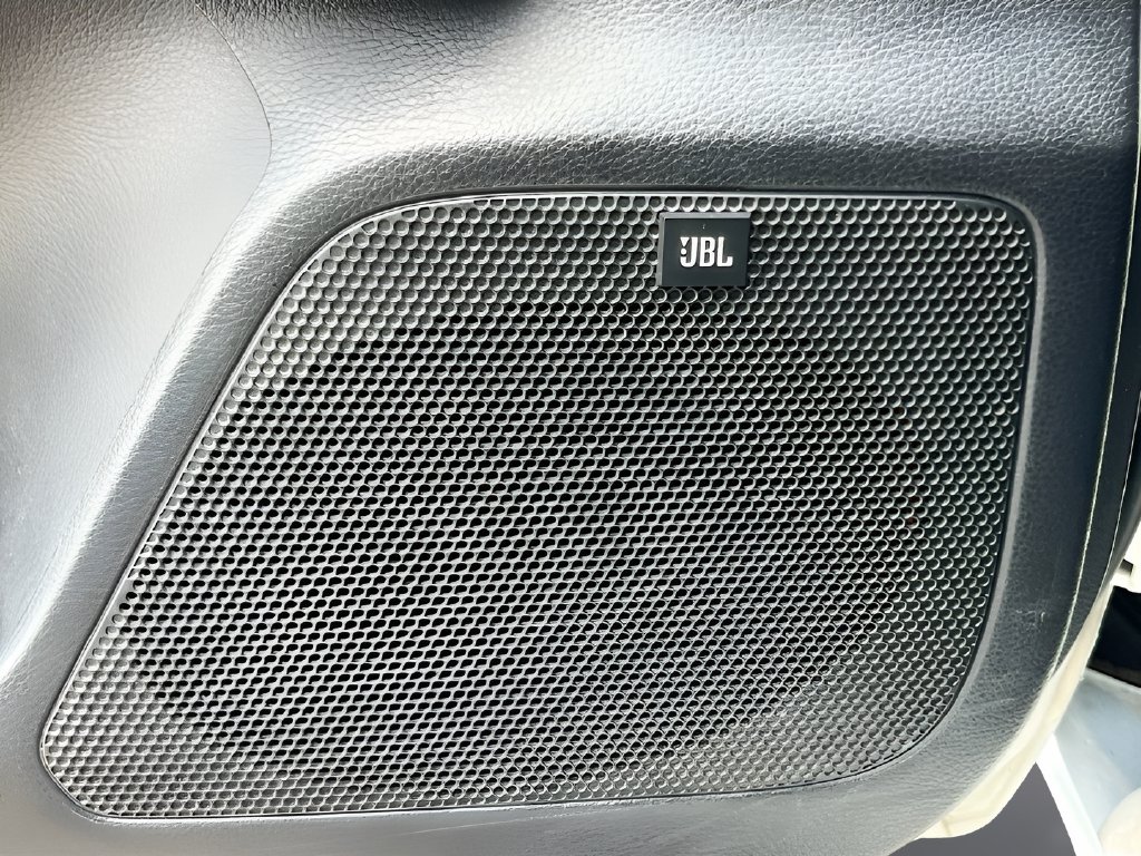 2020 Toyota Tacoma photo 19 of 33