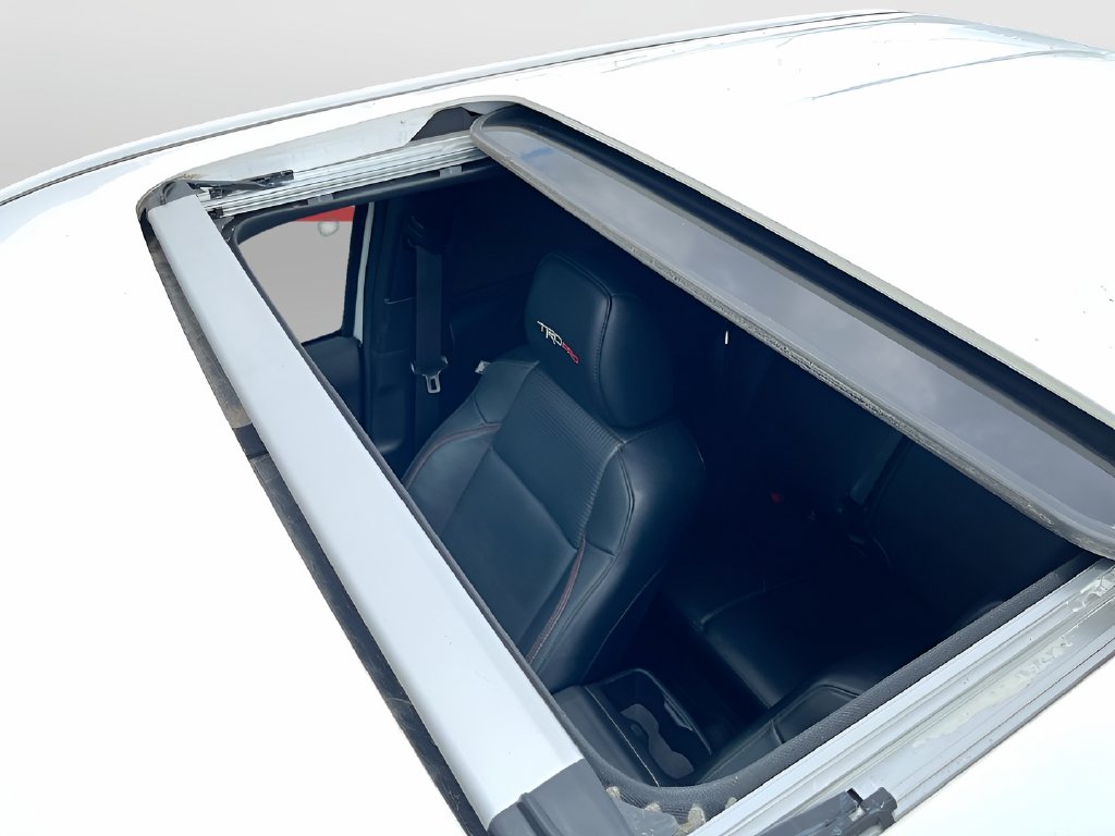 2020 Toyota Tacoma photo 23 of 33