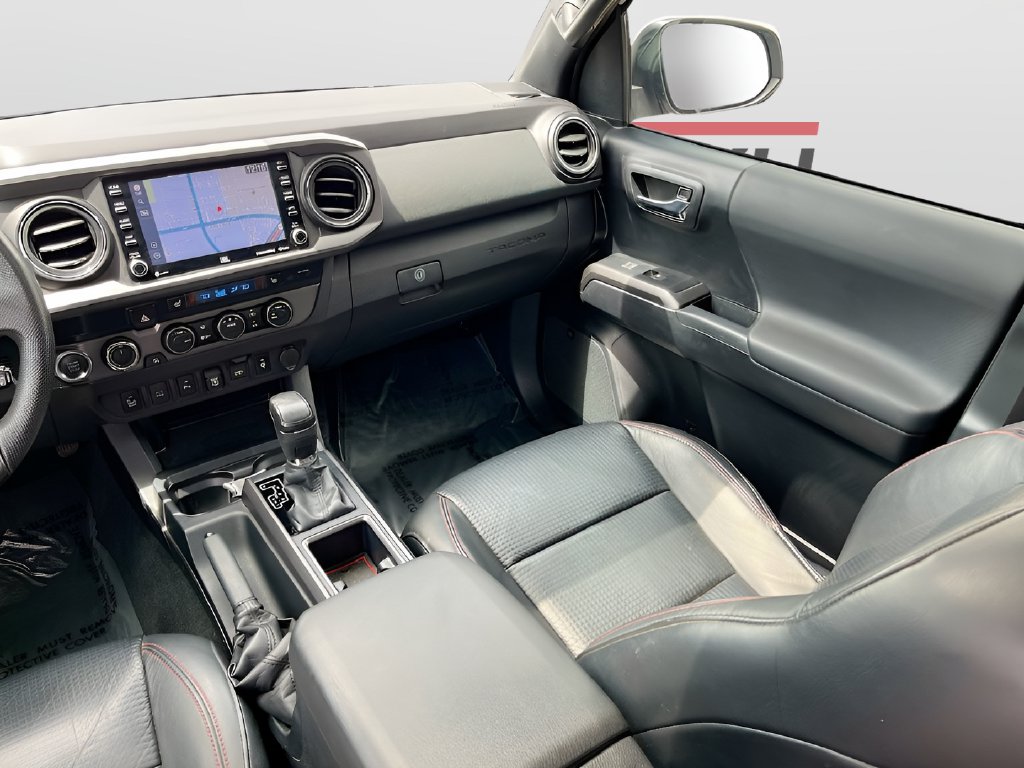 2020 Toyota Tacoma photo 25 of 33