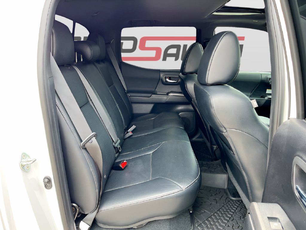 2020 Toyota Tacoma photo 28 of 33