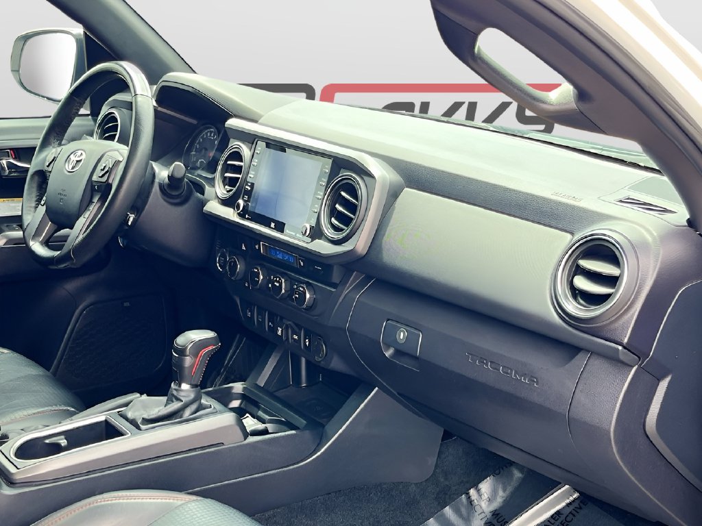 2020 Toyota Tacoma photo 30 of 33