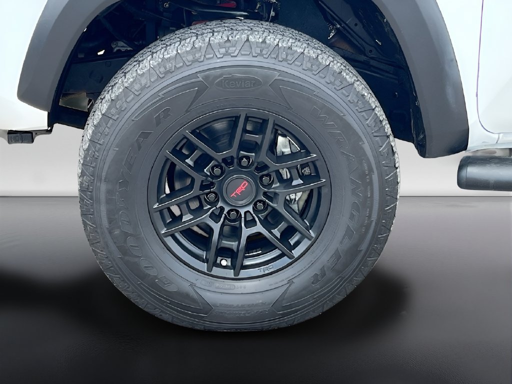 2020 Toyota Tacoma photo 32 of 33