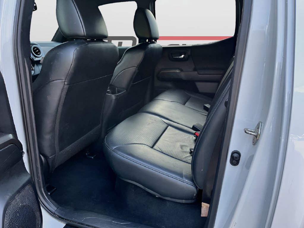 2019 Toyota Tacoma photo 26 of 33