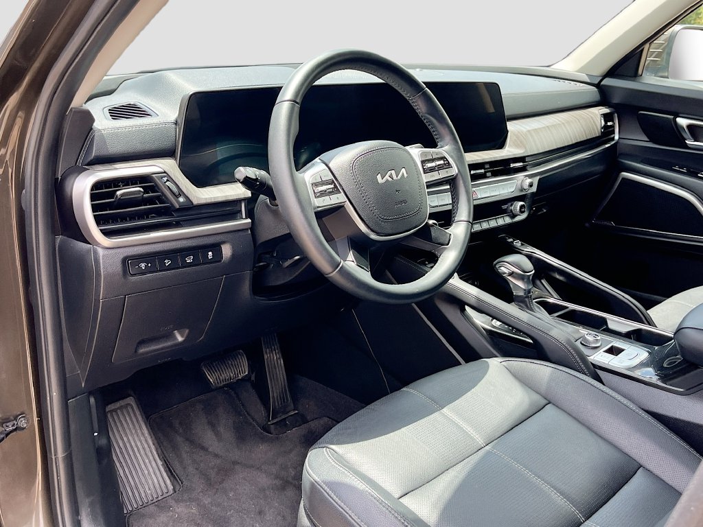 2024 Kia Telluride photo 9 of 35